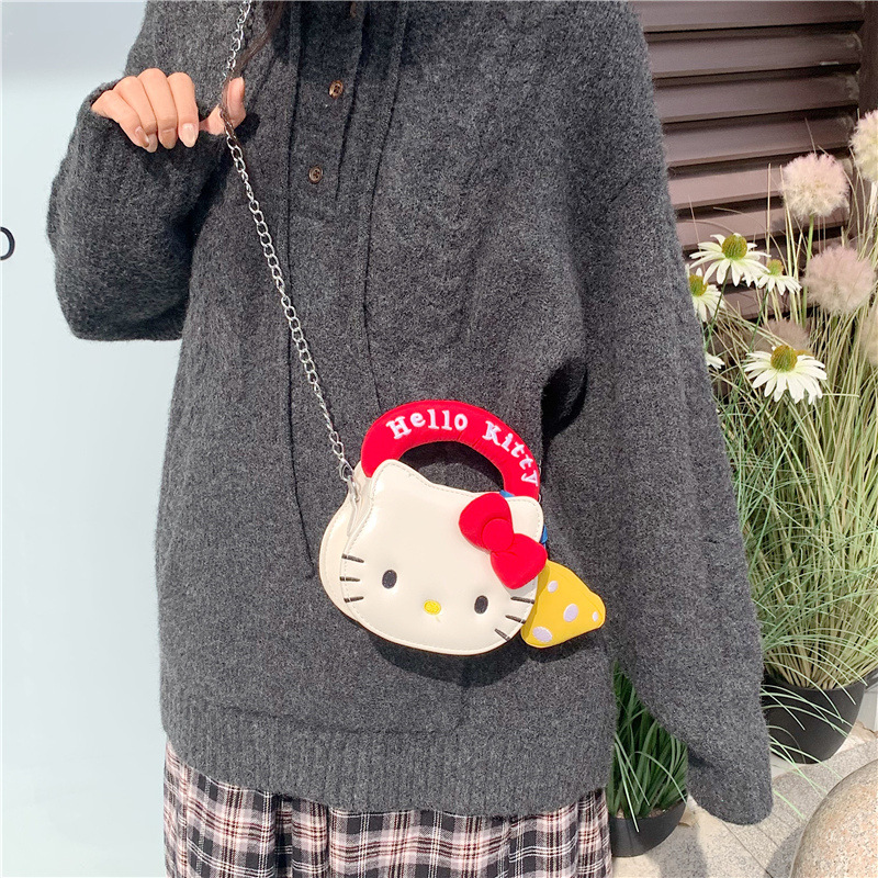 Sanrio Hello Kitty Crossbody M - Luxury Bags Japan のレビューと価格