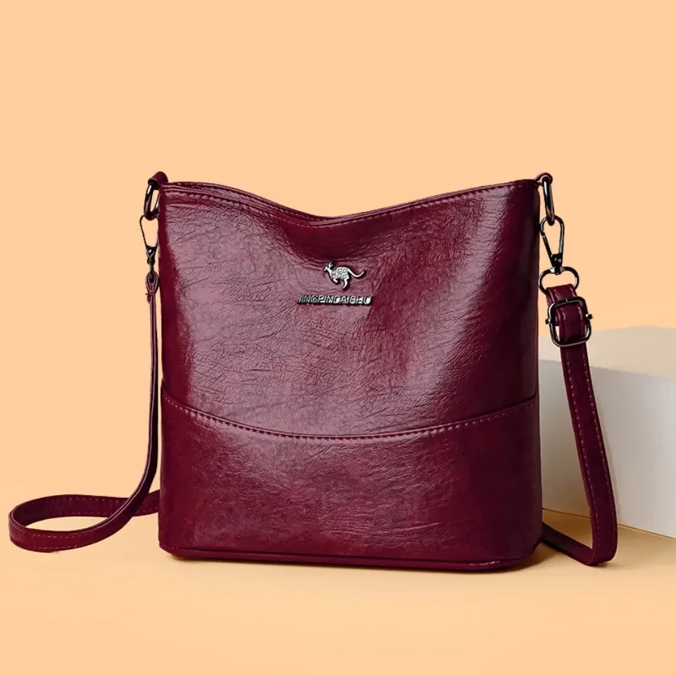 Soft Pu Leather Crossbody Bag  - Luxury Bags Japan のレビューと価格