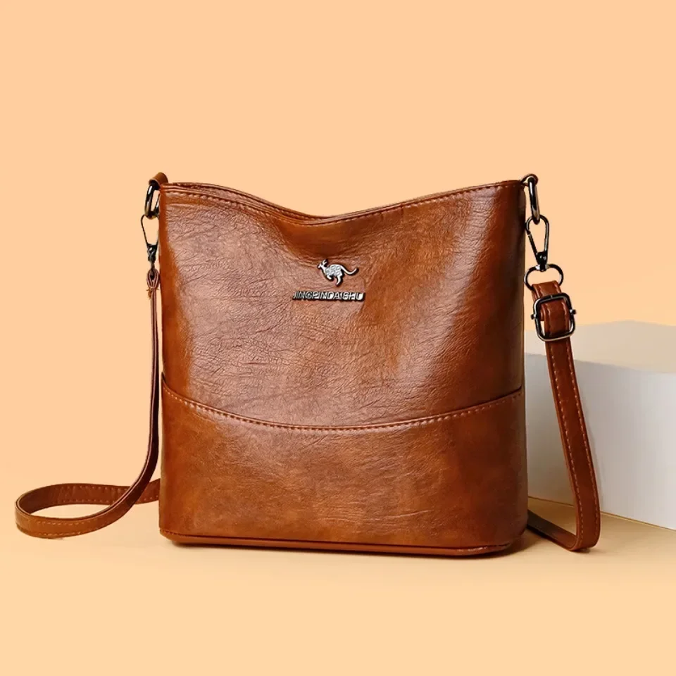 Soft Pu Leather Crossbody Bag  - Luxury Bags Japan のレビューと価格