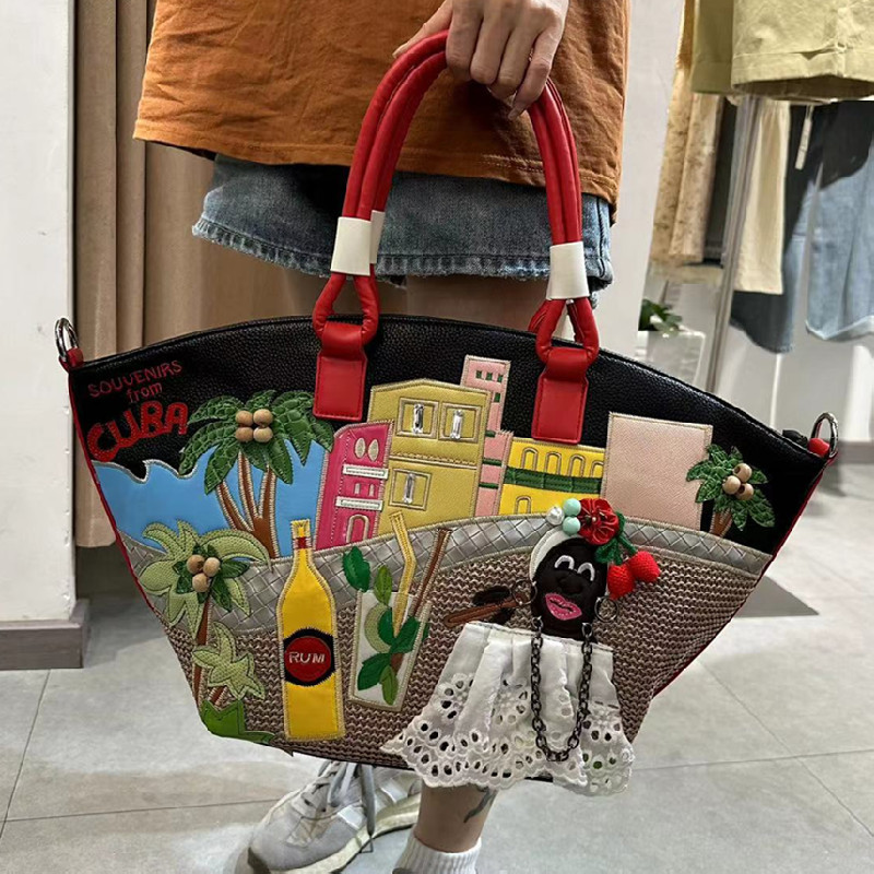 New Graffiti handbag large cap - Luxury Bags Vip のレビューと価格