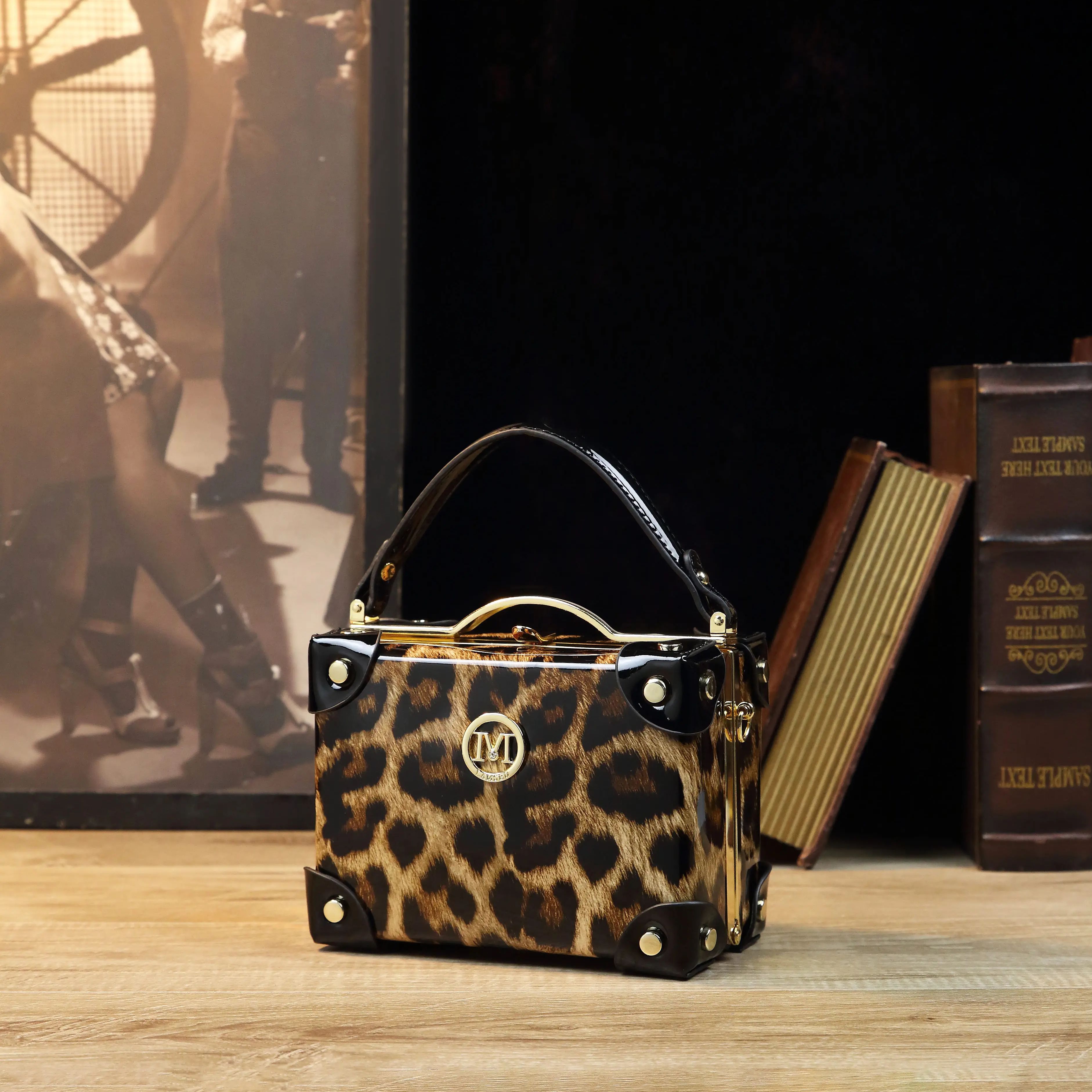 Female Backpack Mini Backpack  - Luxury Bags Vip のレビューと価格