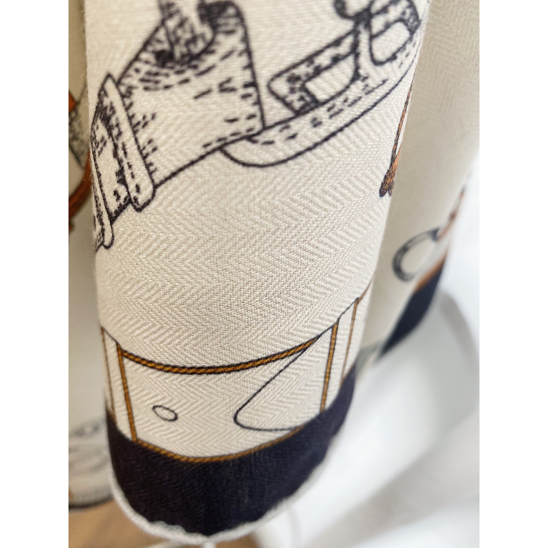 Winter Large Scarf Herms Hand  - Luxury Xmas Bags のレビューと価格
