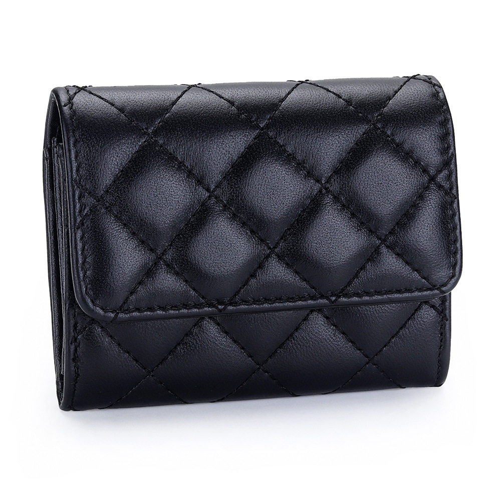 Sheepskin Quilted Card Holder  - Luxury Bags Brand Names のレビューと価格